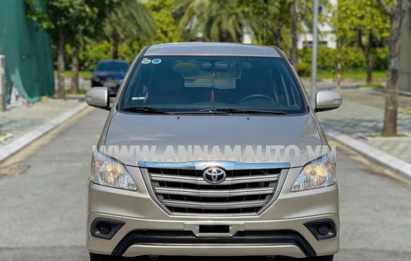 Toyota Innova 2.0E 2016