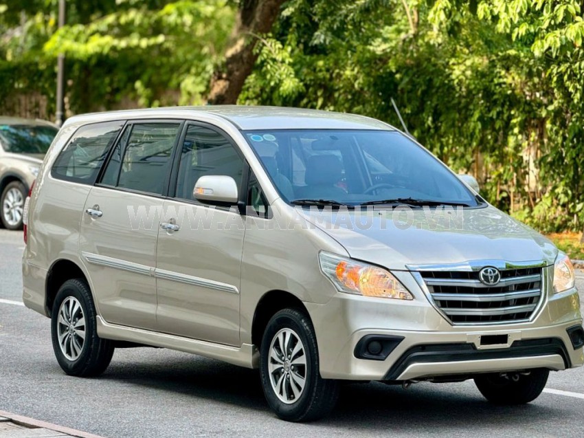 Toyota Innova 2.0E 2016