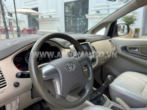 Xe Toyota Innova 2.0E 2016