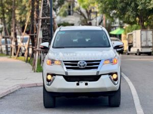 Xe Toyota Fortuner 2.7V 4x2 AT 2017