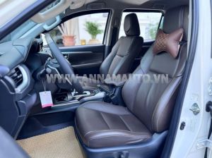 Xe Toyota Fortuner 2.7V 4x2 AT 2017