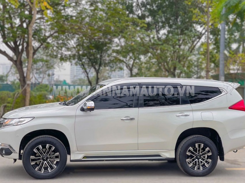 Mitsubishi Pajero Sport 3.0G 4x2 AT 2017