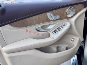 Xe Mercedes Benz GLC 300 Coupe 4Matic 2019