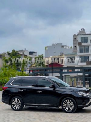 Xe Mitsubishi Outlander 2.0 CVT 2022