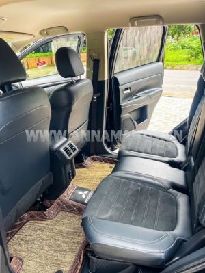 Xe Mitsubishi Outlander 2.0 CVT 2022